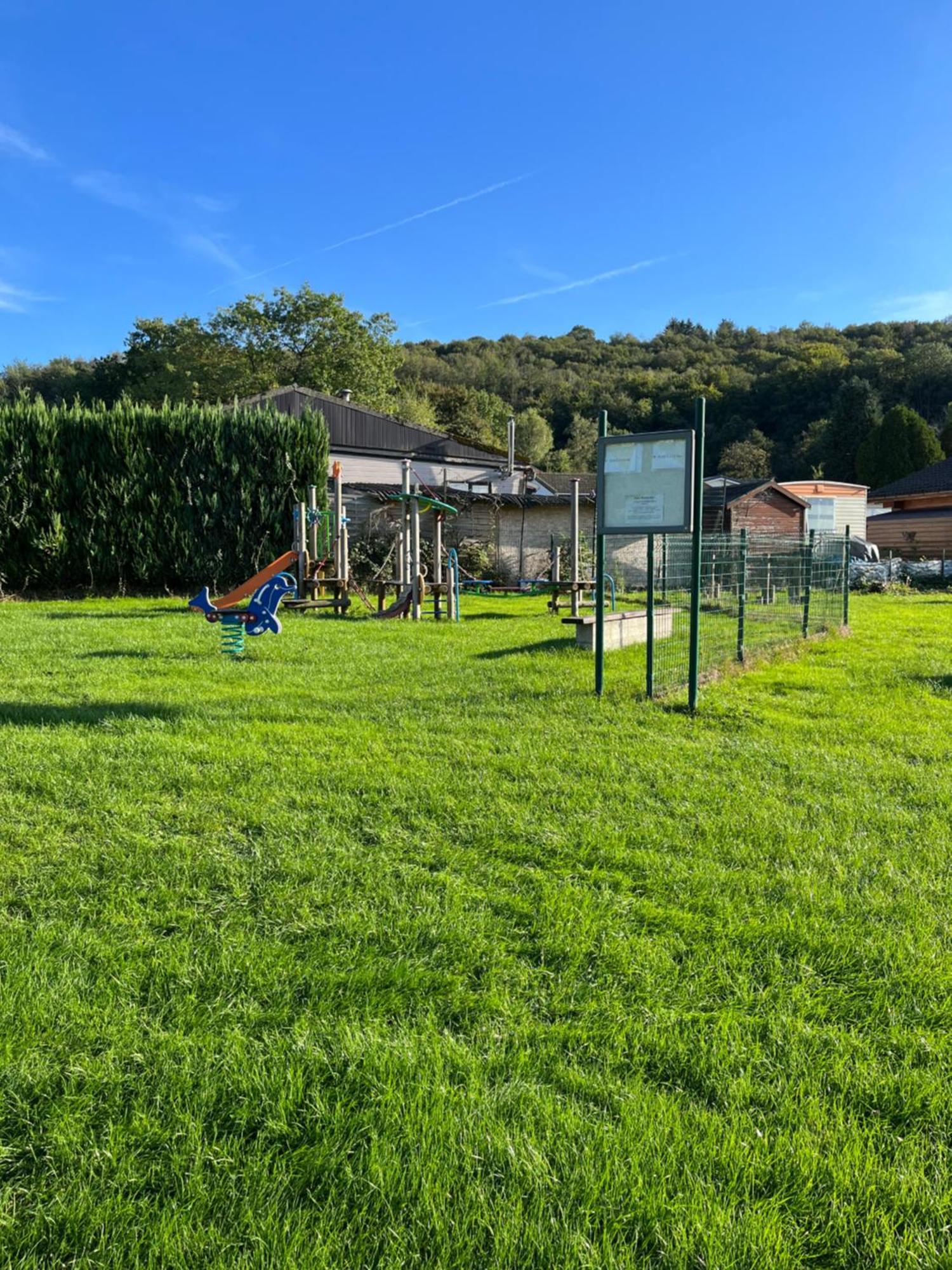 Chalet Charmant Monika Avec Piscine Yvoir 외부 사진